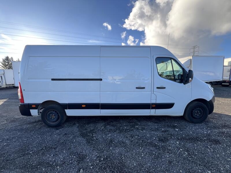 Prodám Renault Master 2.3DCi,92kw,L3H2,ČR,klima,DPH - 4