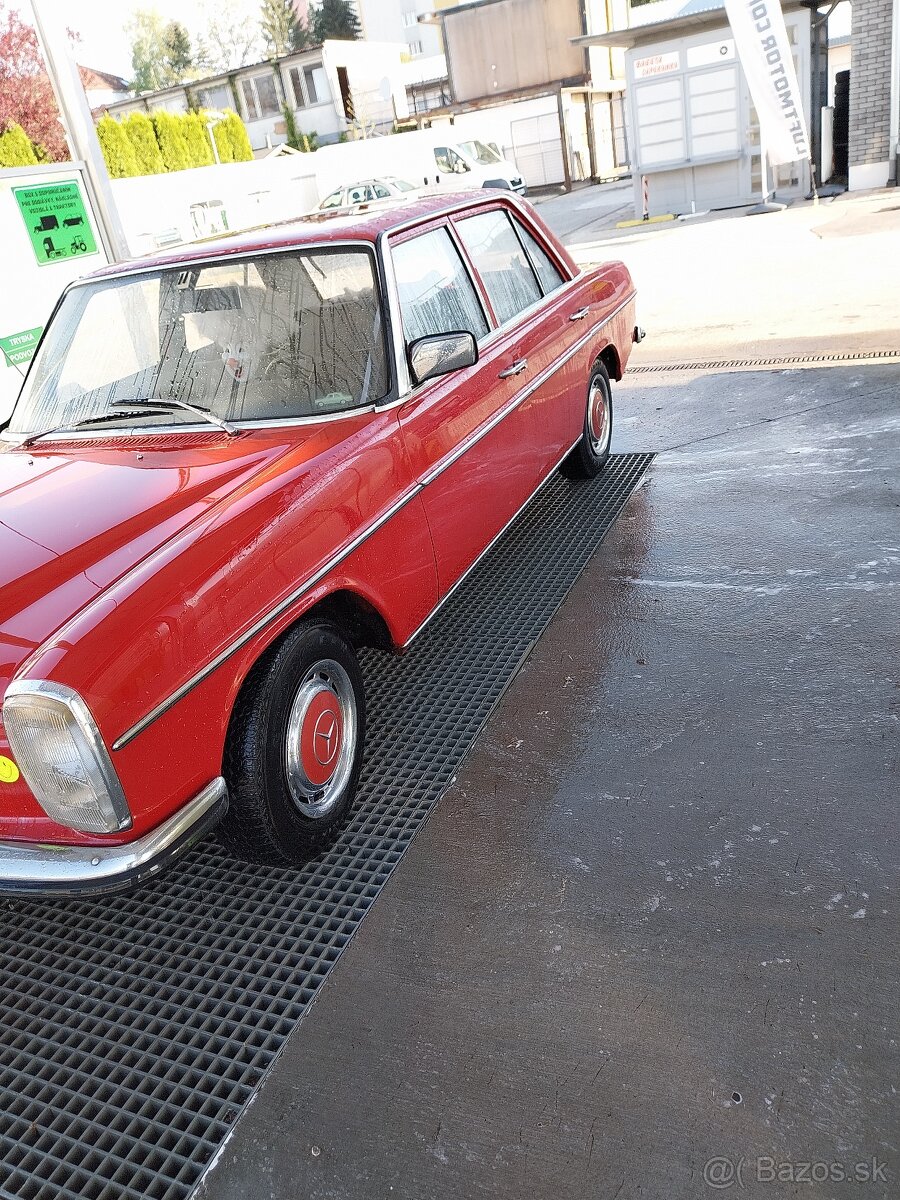 MB W 115 240 D - 4