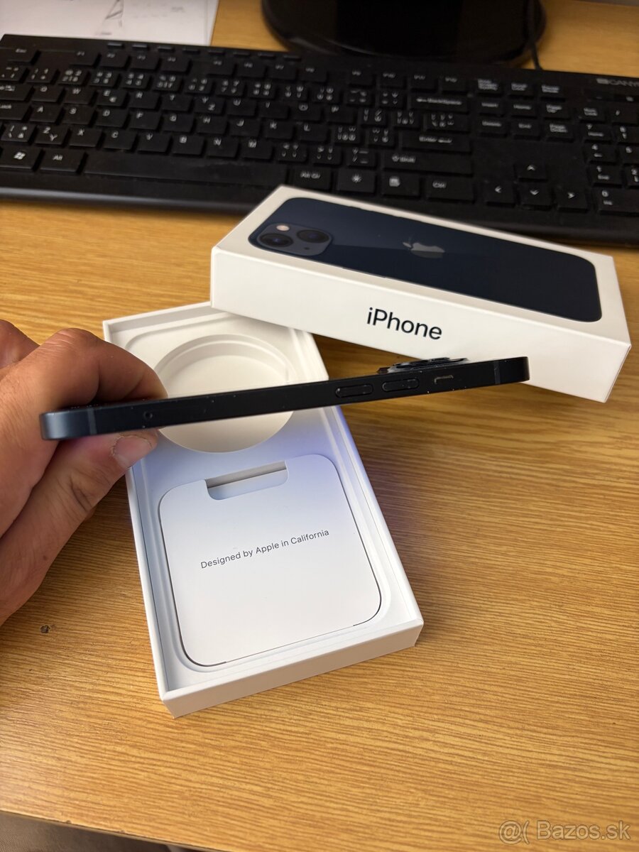 iPhone 13 - 4