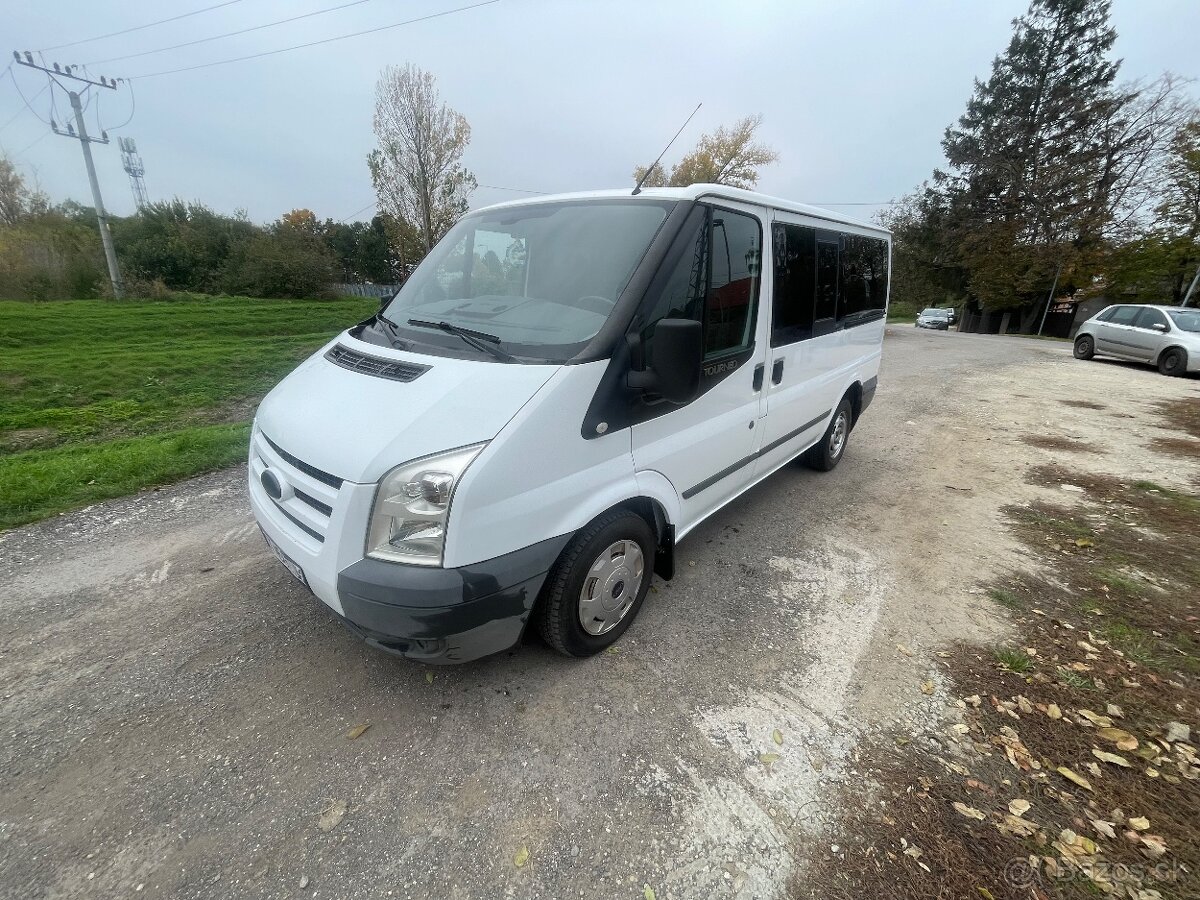 Ford Transit Tourneo - 4