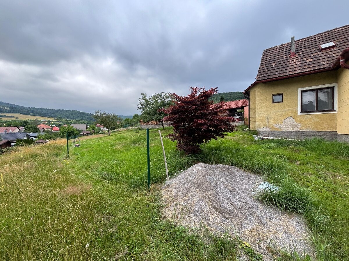 Rodinný dom s krásnym slnečným pozemkom – pohled 4
