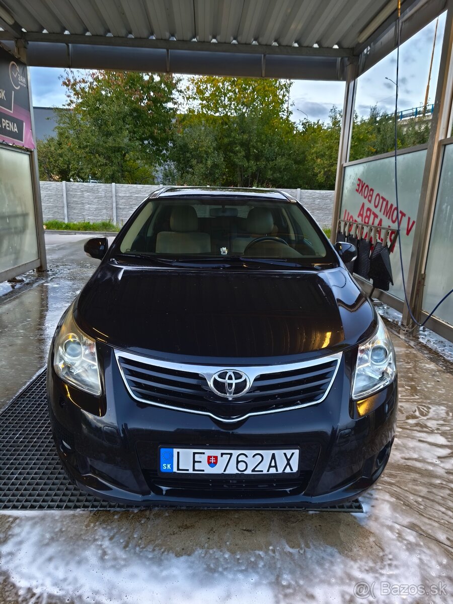 Toyota Avensis Combi T27 2011 2.0D-4D - 4