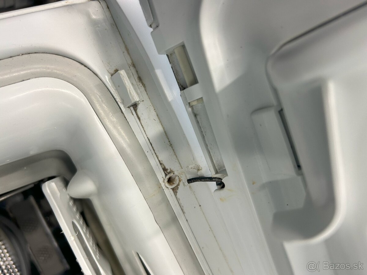 Pračka Candy CST 370L-S Nefunkcne zatvaranie veka - 4