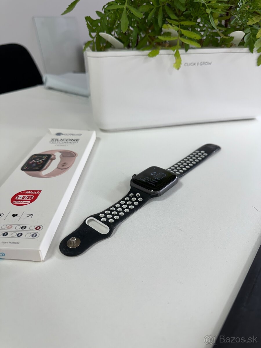 Apple Watch 6.44 Black - 4