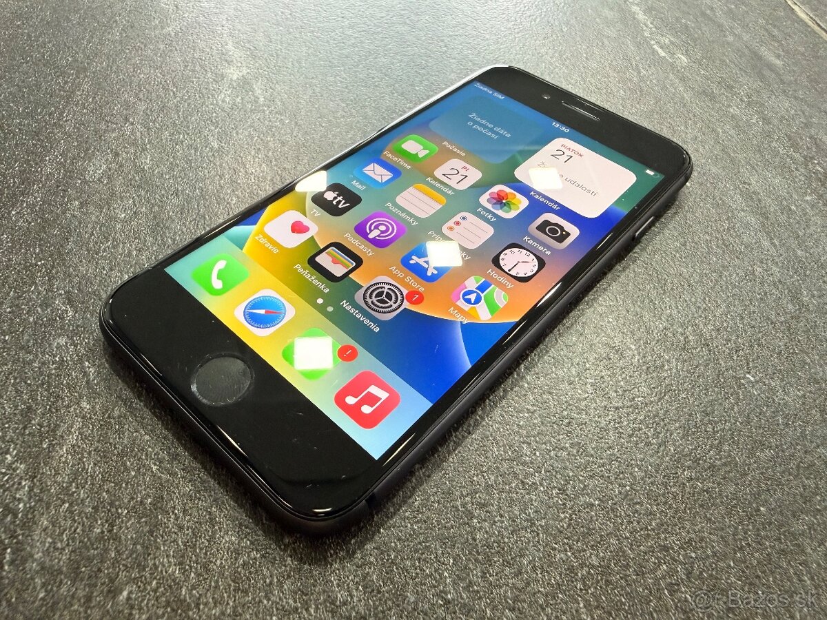 Apple iPhone 8 64 GB Space Gray - 4