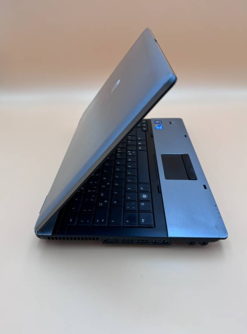 Notebook 14" HP.Intel i5-M520 2x2,40GHz.8gb ram.240gb SSD - 4