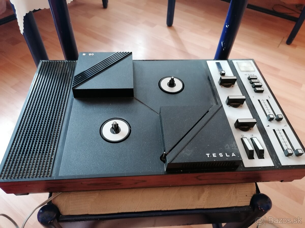 Retro - 4
