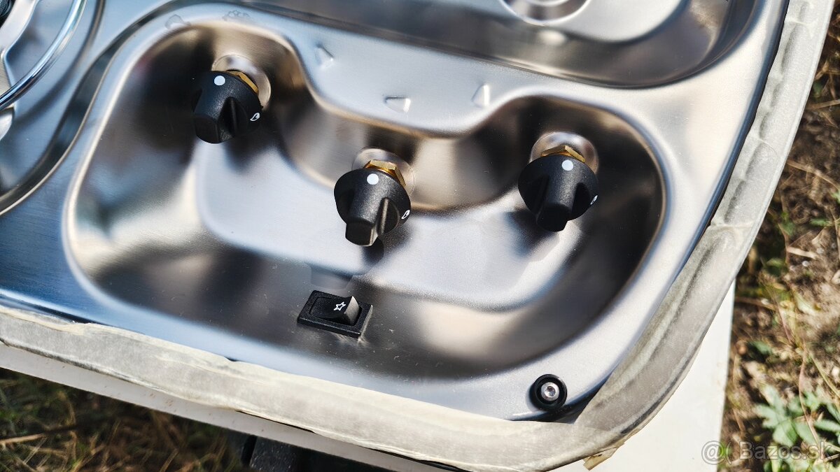 Plynový varič do karavanu Dometic HB3445 - 4