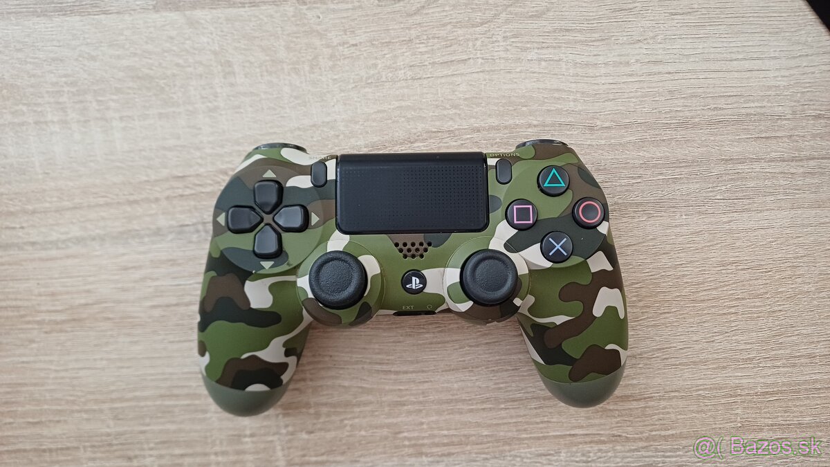 Predam/vymenim PS4 PRO 1TB - 4