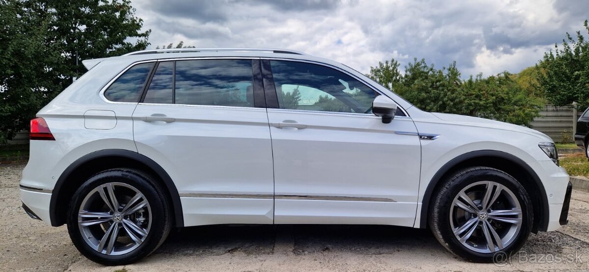 VW Tiguan 2.0 R-Line 4Motion - 4
