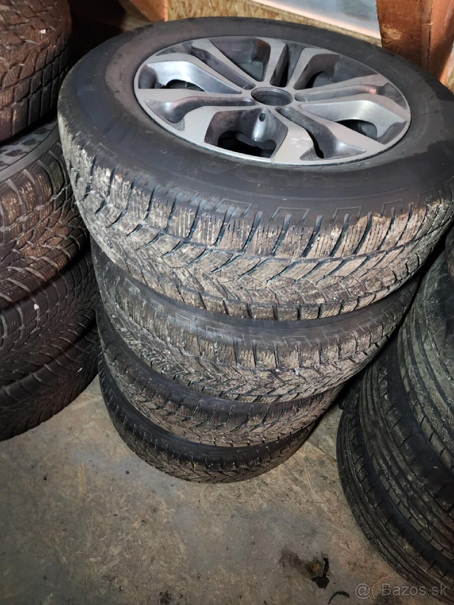 Predám elektróny s pneumatikami na mercedes - 4