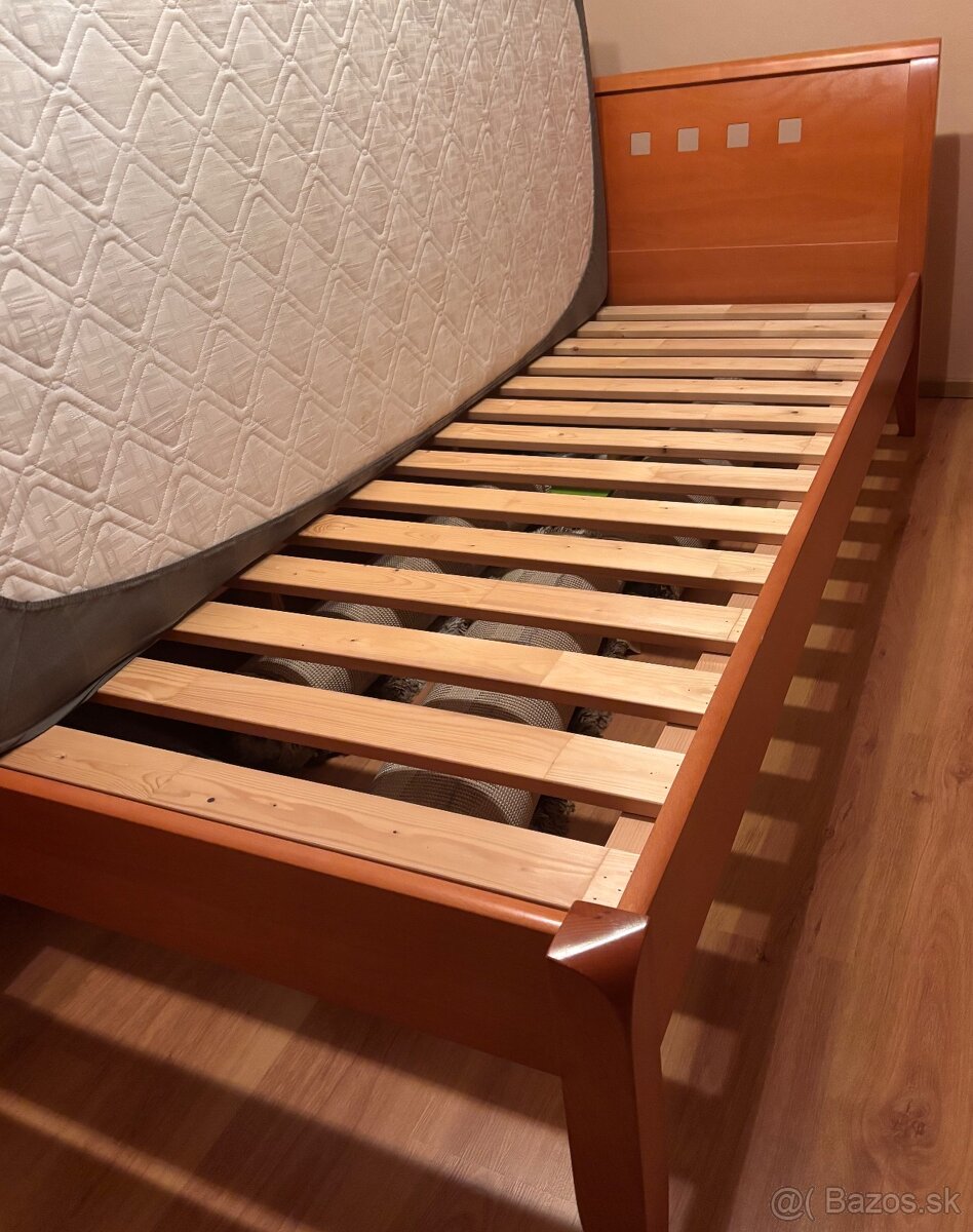 Manželská posteľ - 4