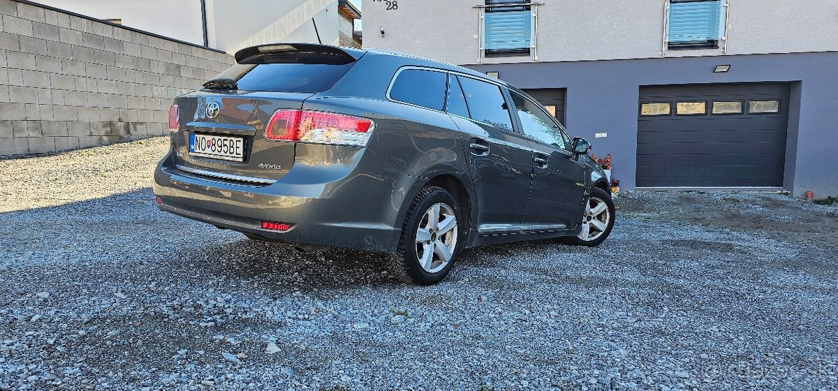 Toyota Avensis combi, 2.0 D4D, 93kW - 4