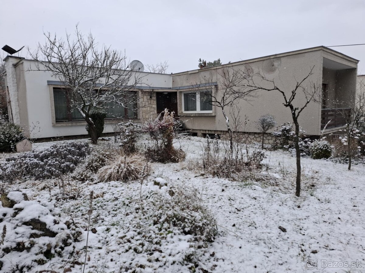 Na predaj - rod.dom. Nitrianske Pravno, okr. Prievdza - 4