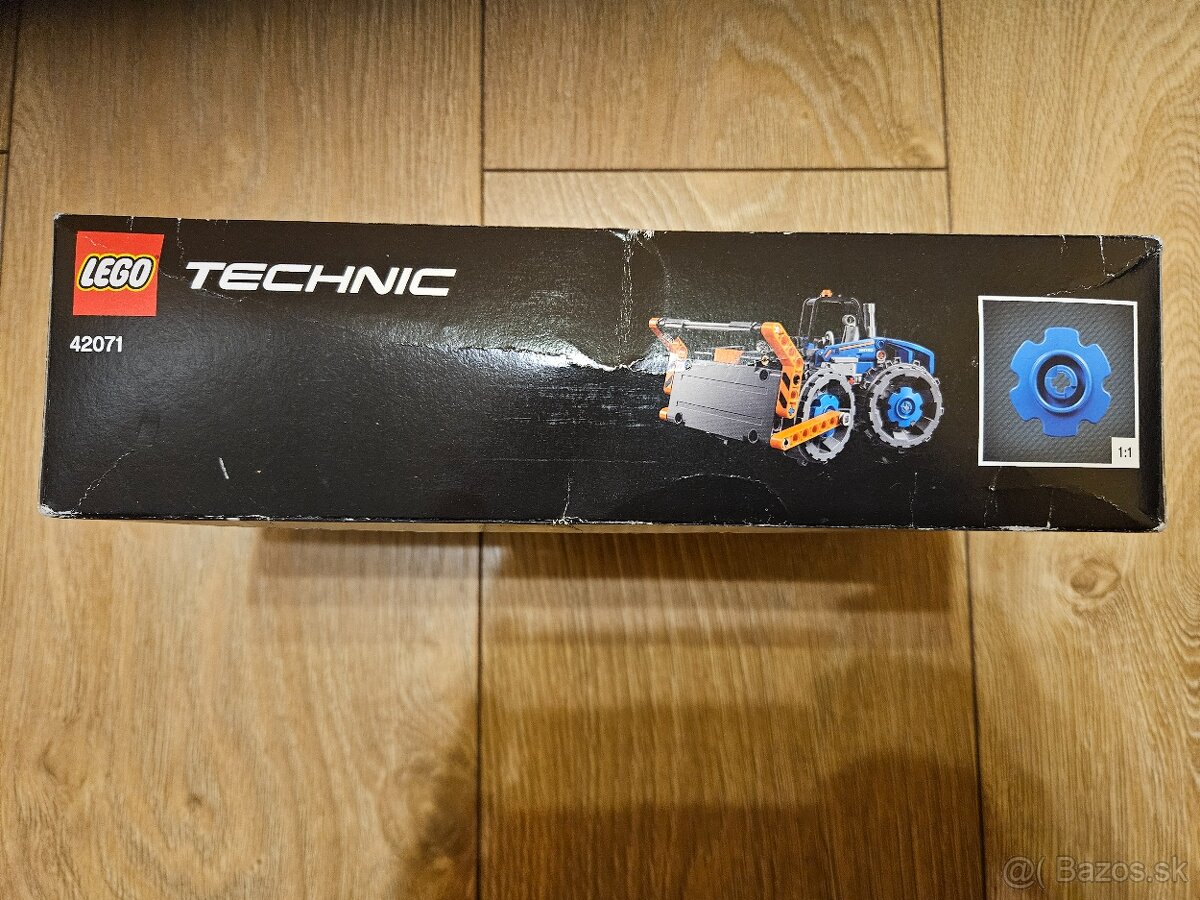 Lego Technic 42071 - 4