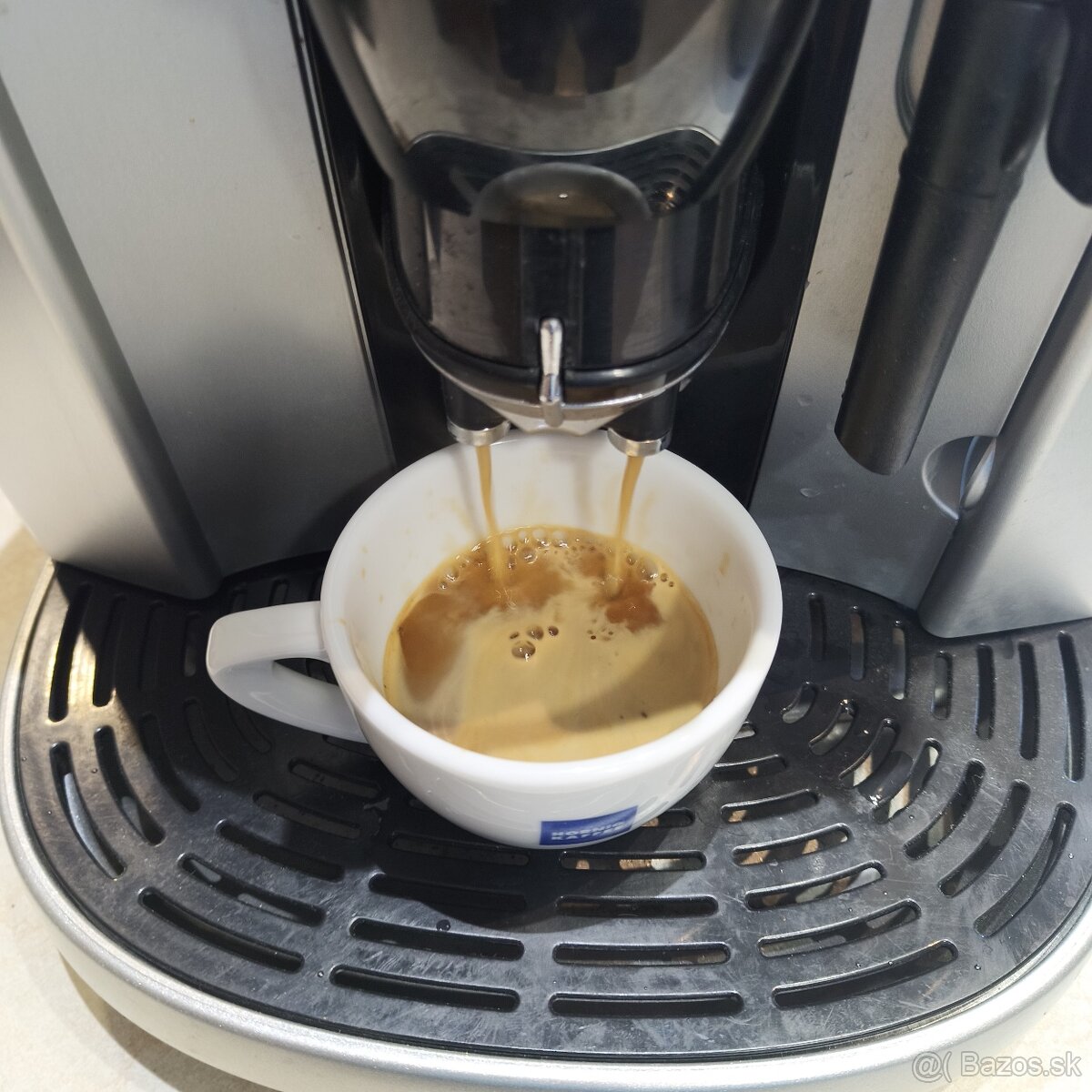 Delonghi Magnifica vo vybornom stave, plne funcny - 4