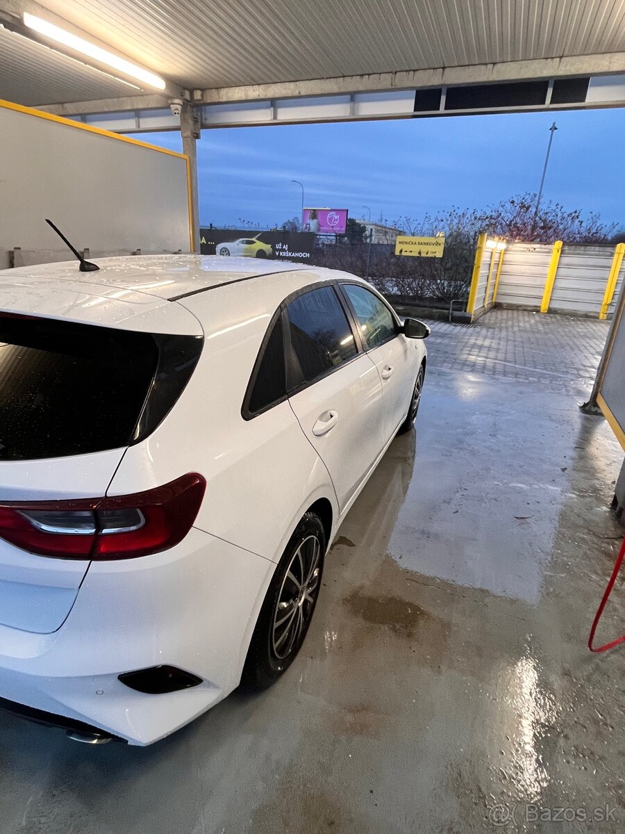 KIA Ceed - 4