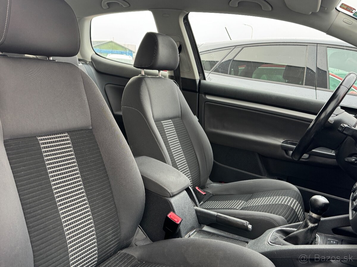 Interier VW Golf 5 3dv verzia - 4