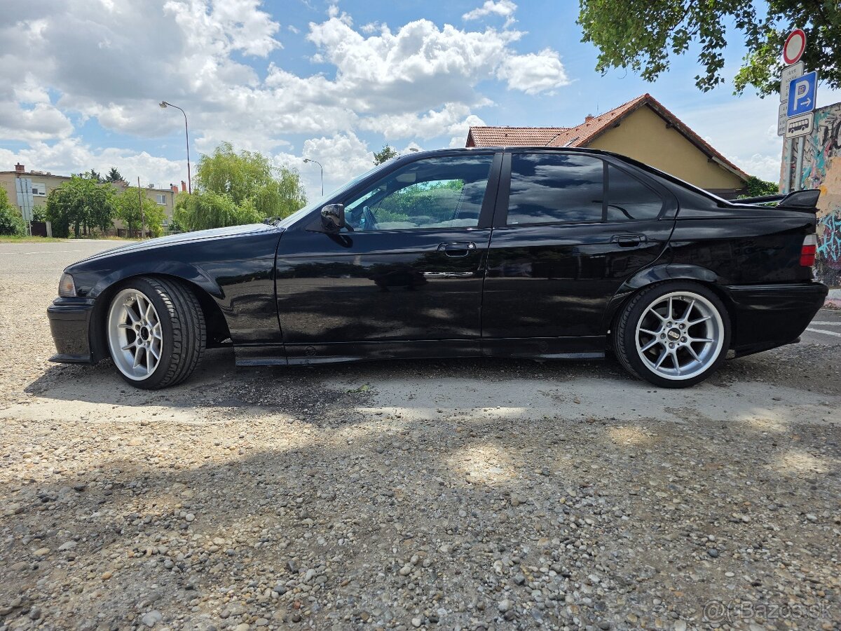 Predám bmw e36 325i - 4