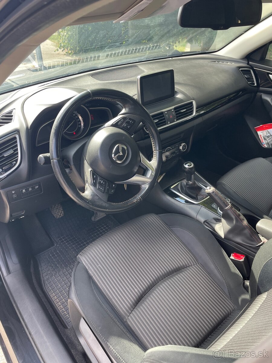 Predám Mazda 3 Skyactiv 1,5 i, 74 kW , 2014 - 4
