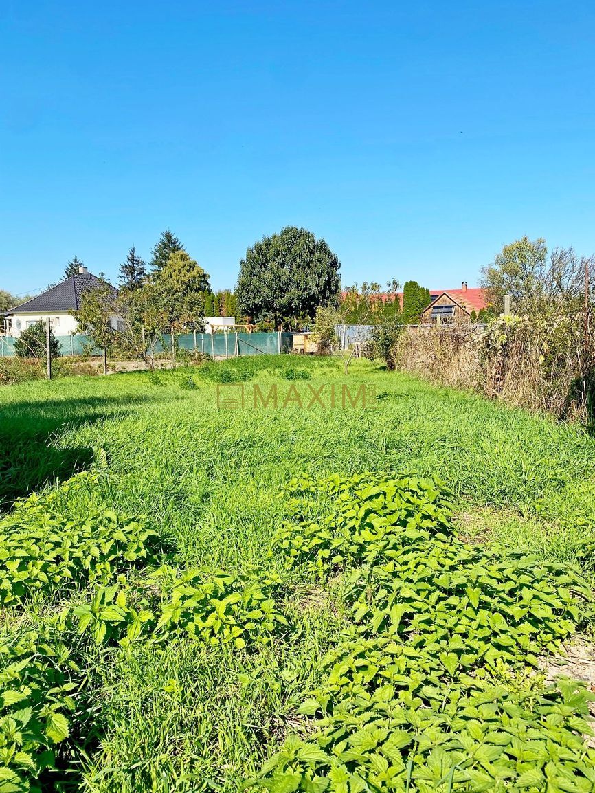 EXKLUZÍVNY STAVEBNÝ POZEMOK VO VLČANOCH IDEÁLNA DOSTUPNOSŤ - 4