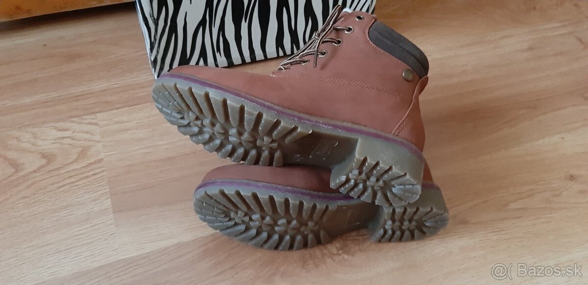 Dámske zimušné topánky 36 / Nové - 4