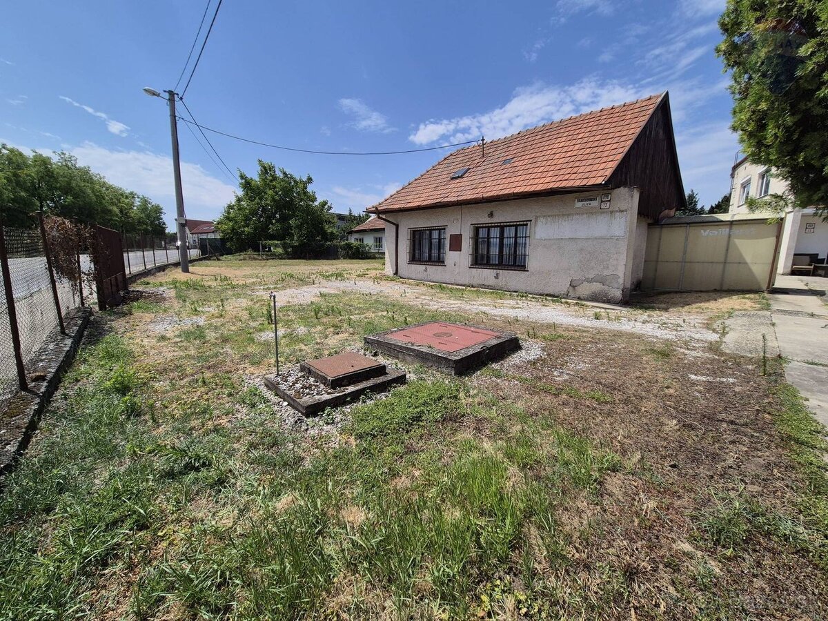 Prenájom – predajňa, sklady, parkovanie – NR Dolnočermánska - 4