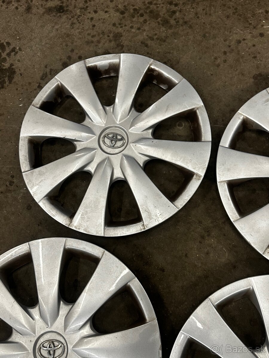 4x TOYOTA PUKLICE 15” - 4