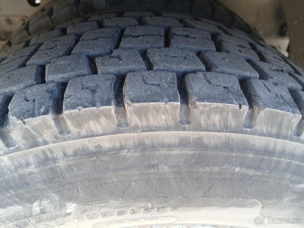 Predam valnik Man z hydraulickou rukou - 4