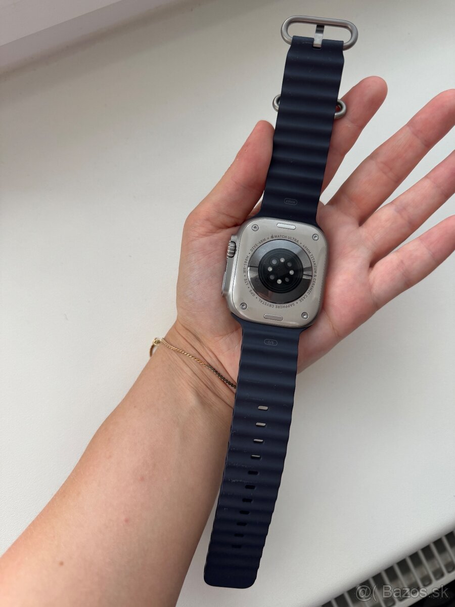 Apple Watch Ultra 2 - 4