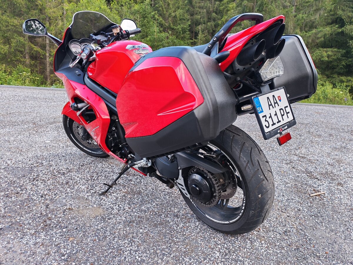 Predám Triumph Sprint ST-1050 - 4