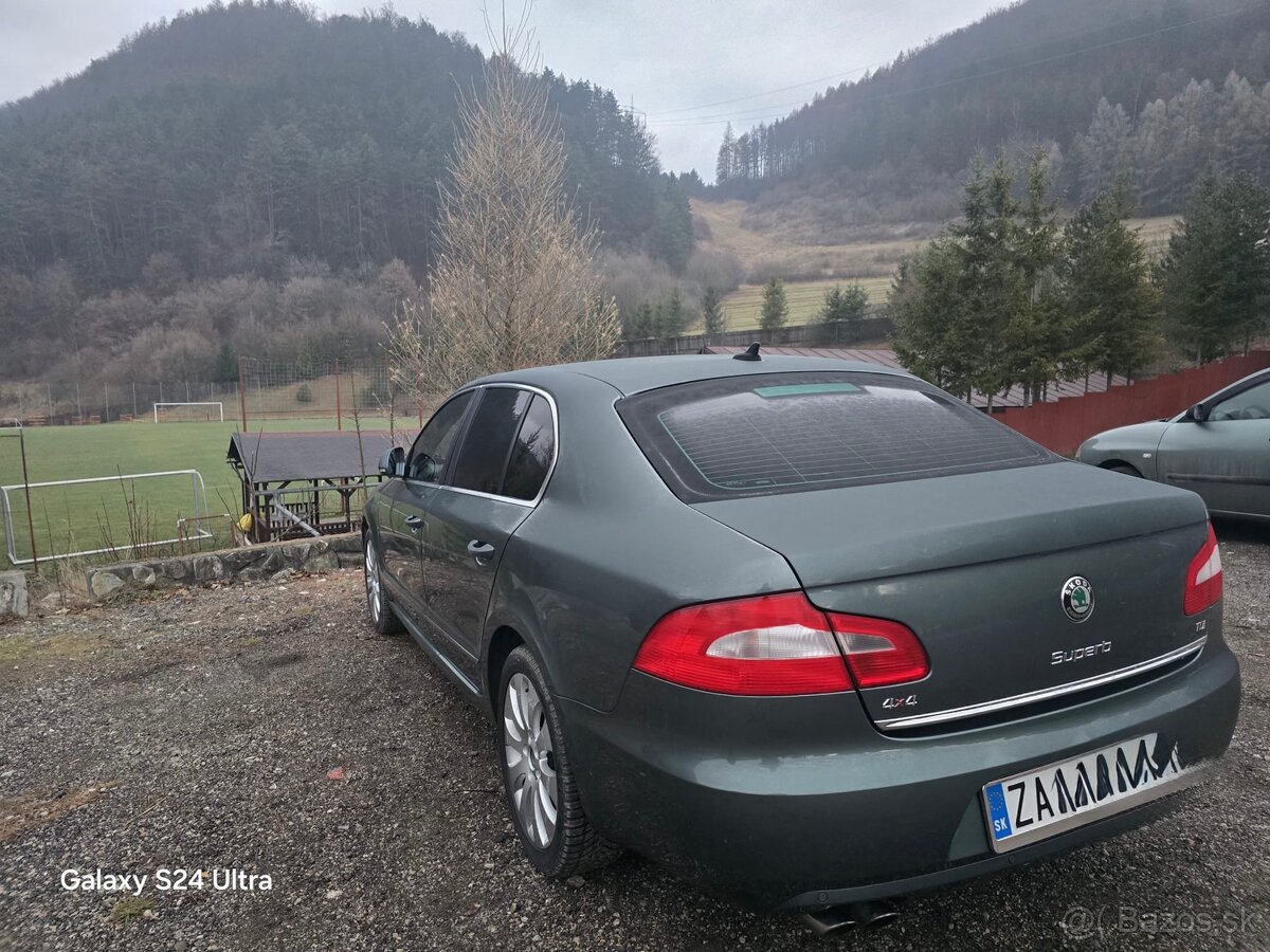 Škoda Superb - 4