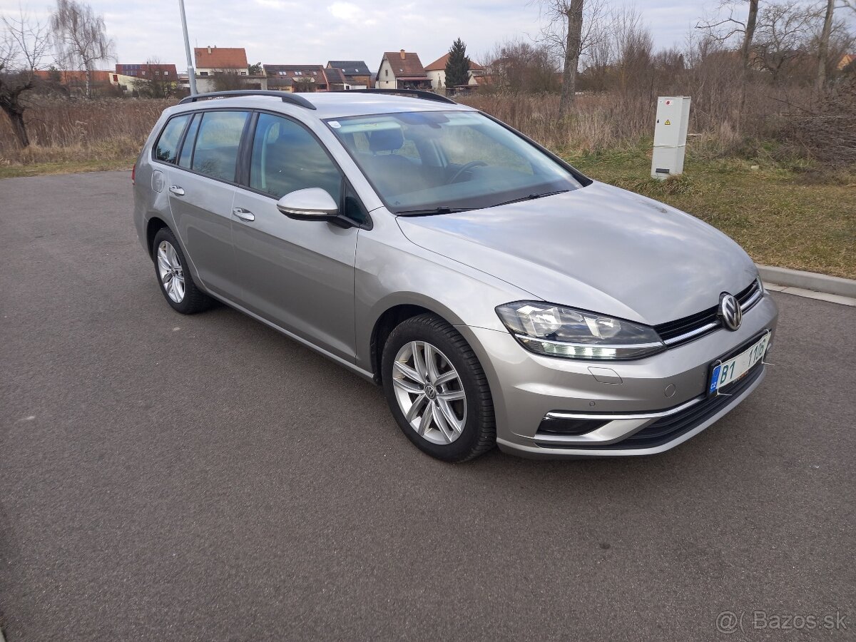 VW GOLF VII 1,6TDI-2017-ACC-LED-NAVI-COMFORTLINE - 4