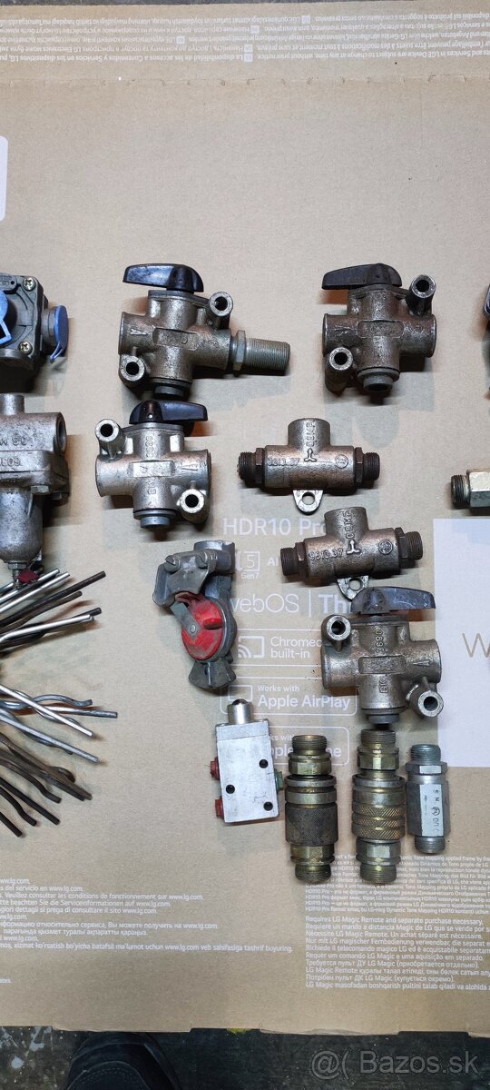 Náhradné diely - 4