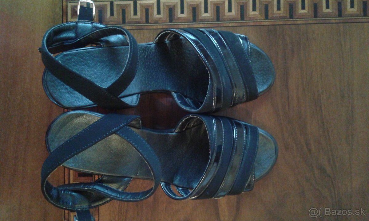 dámske čierne sandále - 4