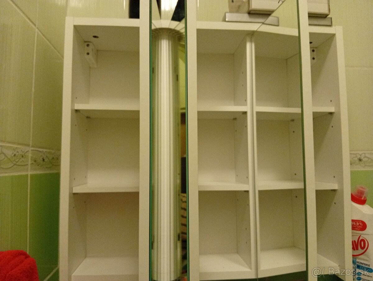 Kúpeľňová skrinka - 4