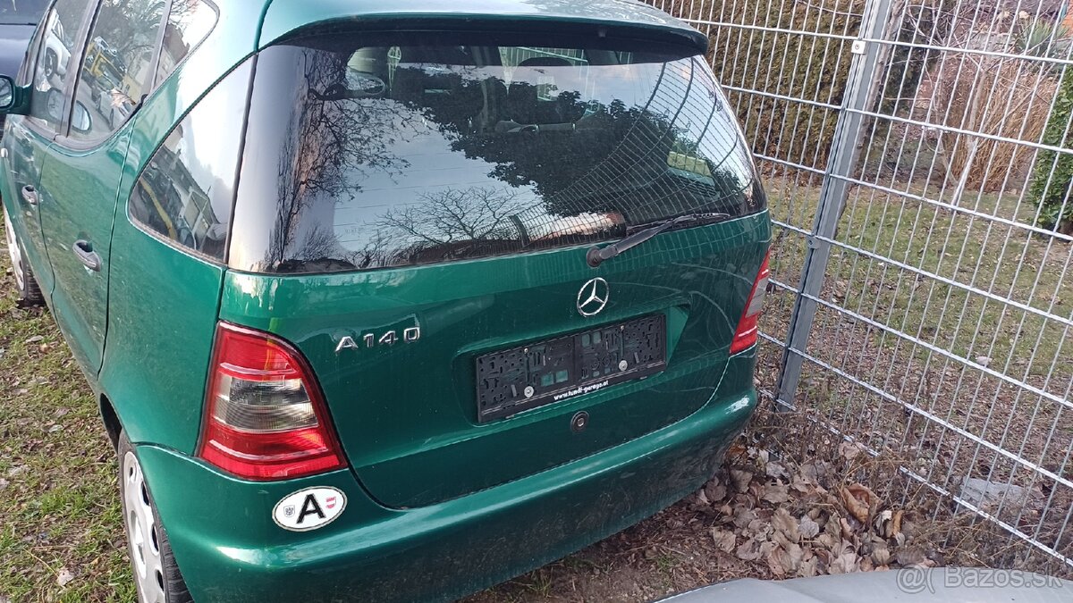 A MERCEDES W168 140 BENZÍN - 4