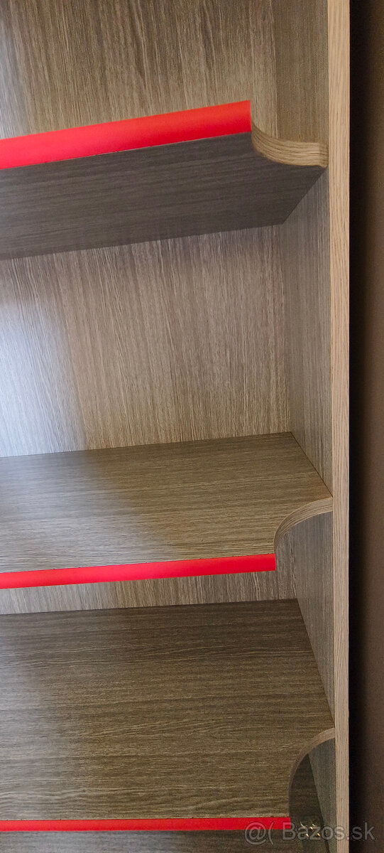 PRAKTICKÉ ŠTÝLOVÉ REGÁLY - 4