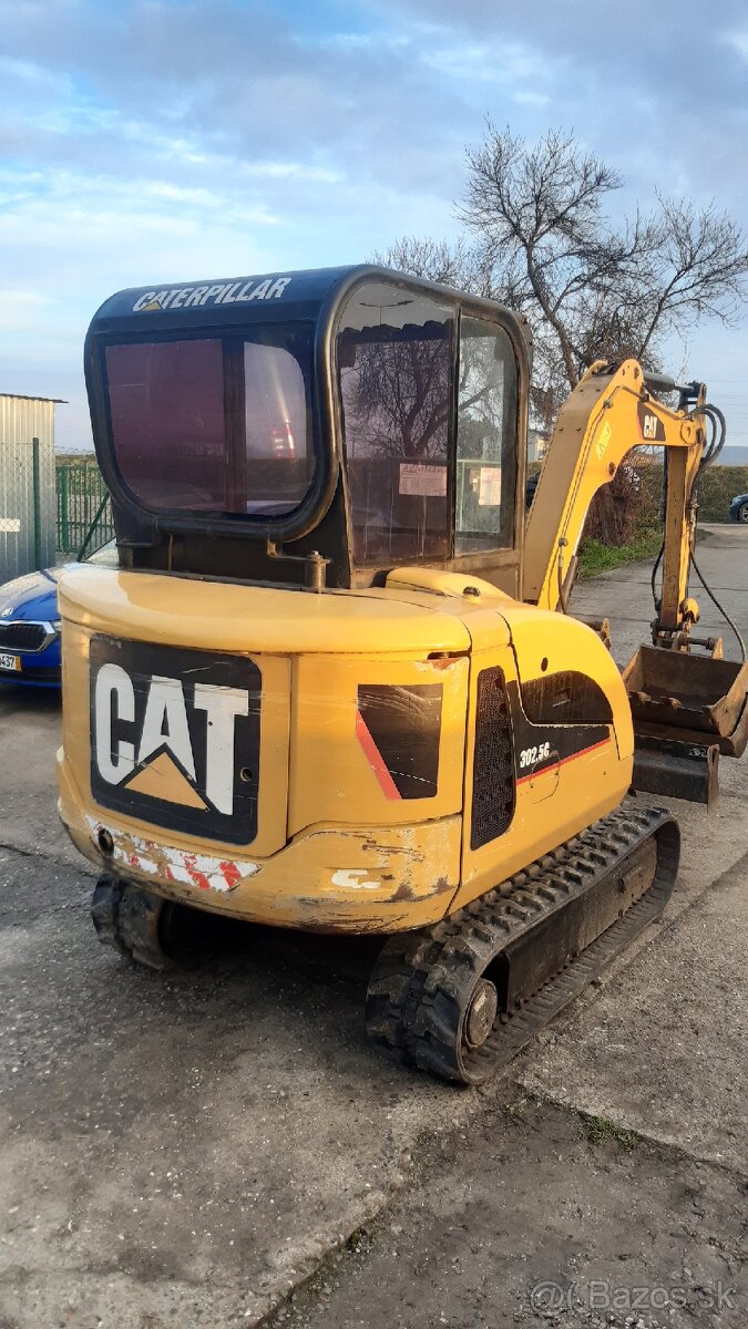 Minibager Caterpillar CAT 302.5 ročník 2006 - 4
