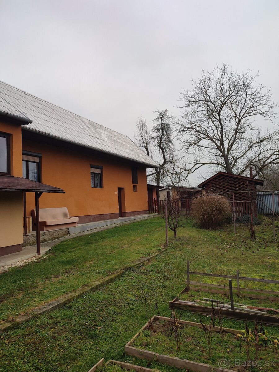 Rodinný dom v Krušinci . - 4