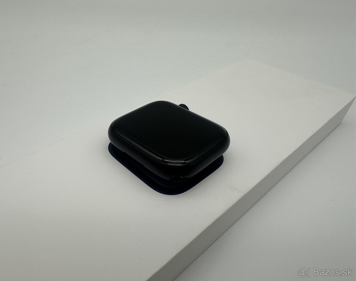 Apple Watch Series 9 45mm GPS Graphite + ZÁRUKA - 4