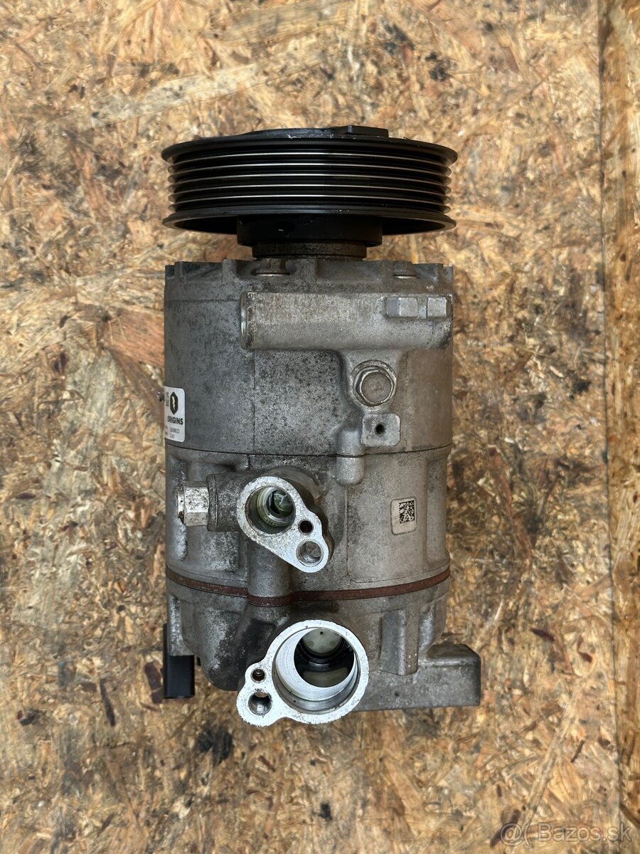 Klímakompresor 1.6 TDI CAYC VALEO - 4