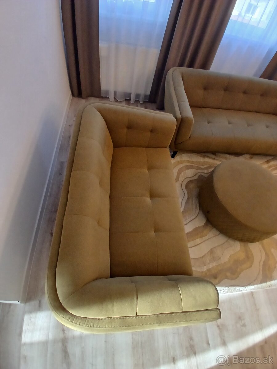 Sedacka 3+2 + taburetka - 4