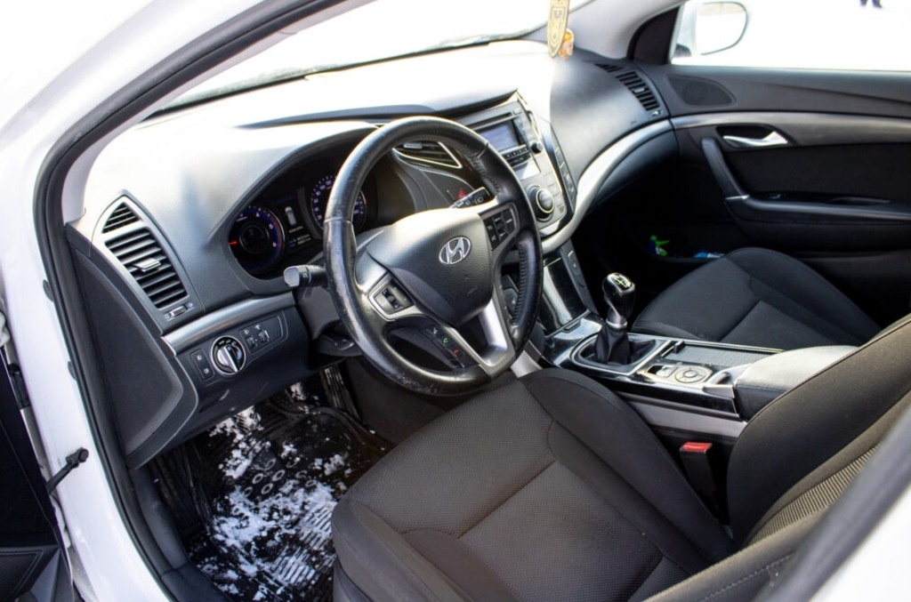 Hyundai i40 CW 2012 - 4