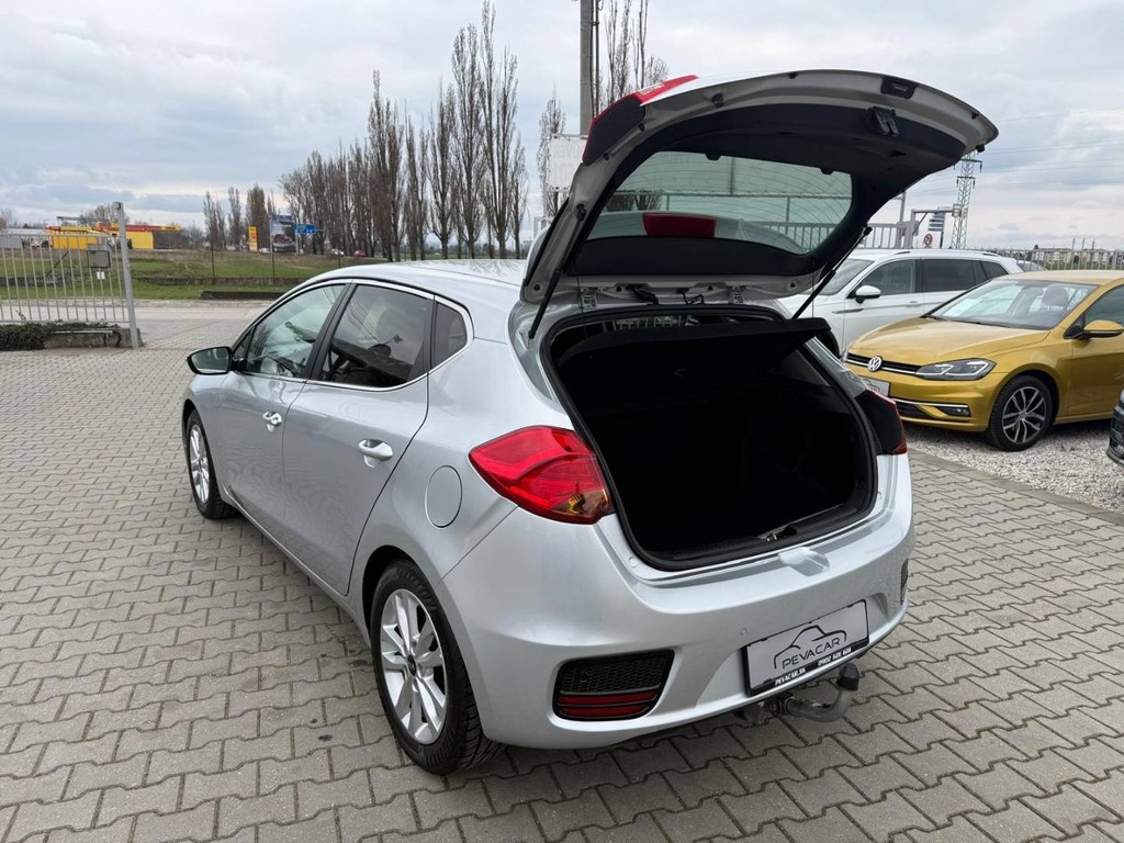 Kia Ceed 1.6 CRDi 100kw M6 GOLD - 4