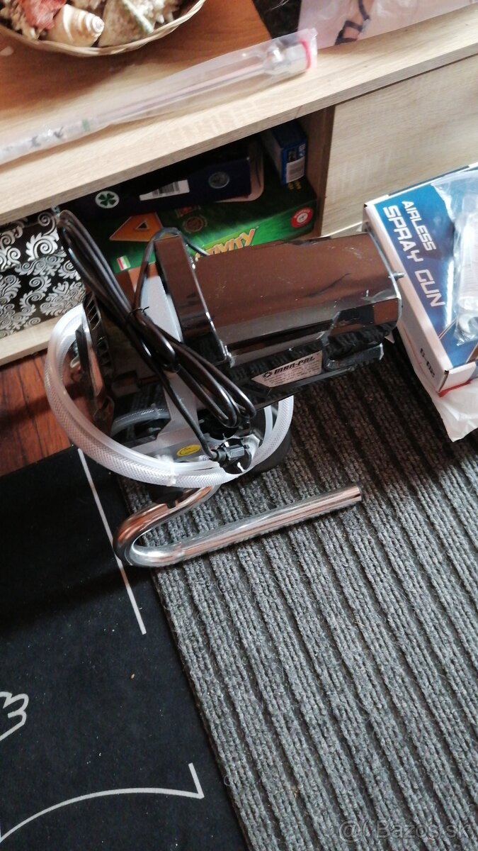 Predám maliarsku motorovú striekačku - 4