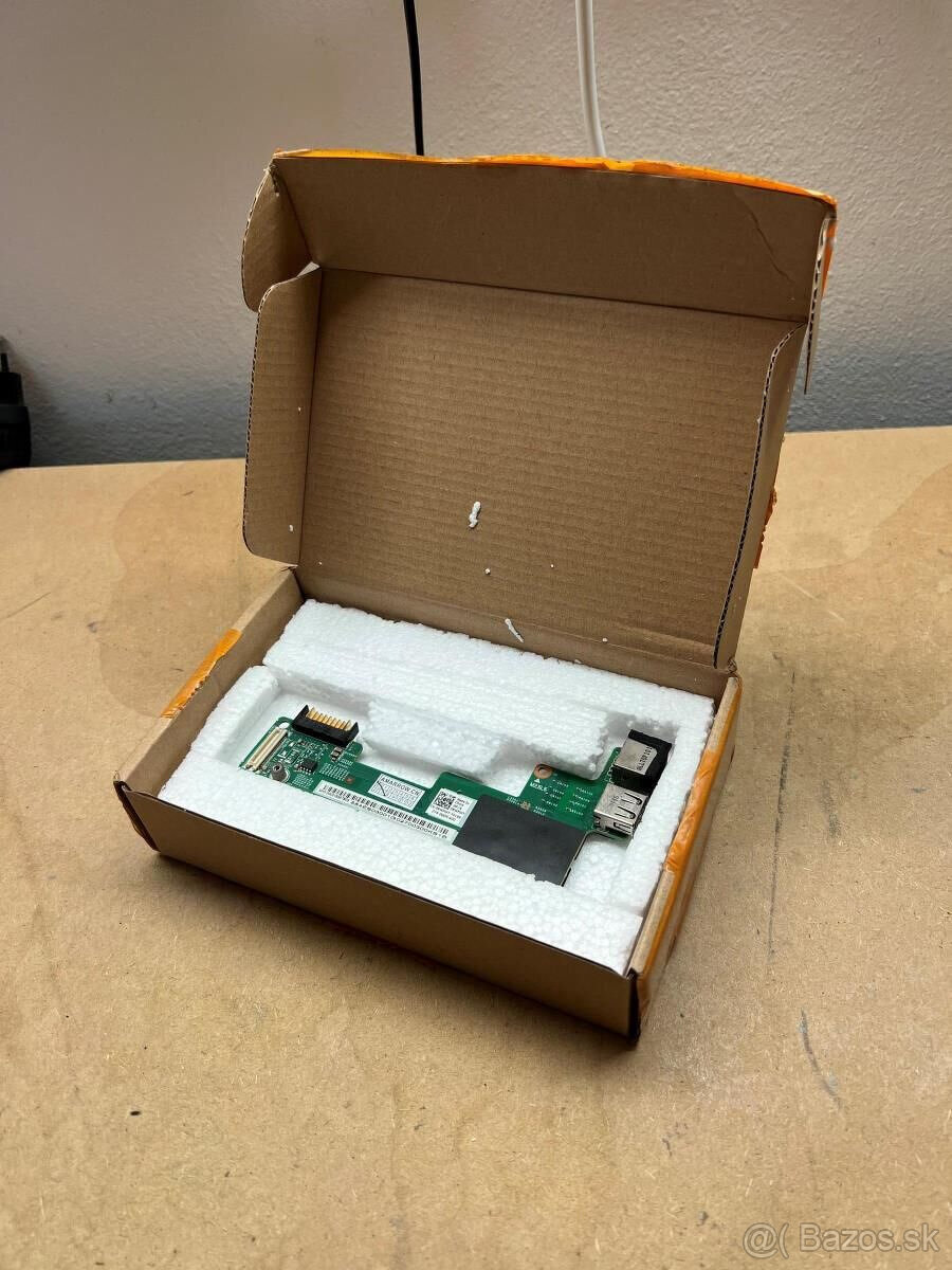 Predám diel na notebook Dell Vostro 3400 V3400 USB Ethernet - 4