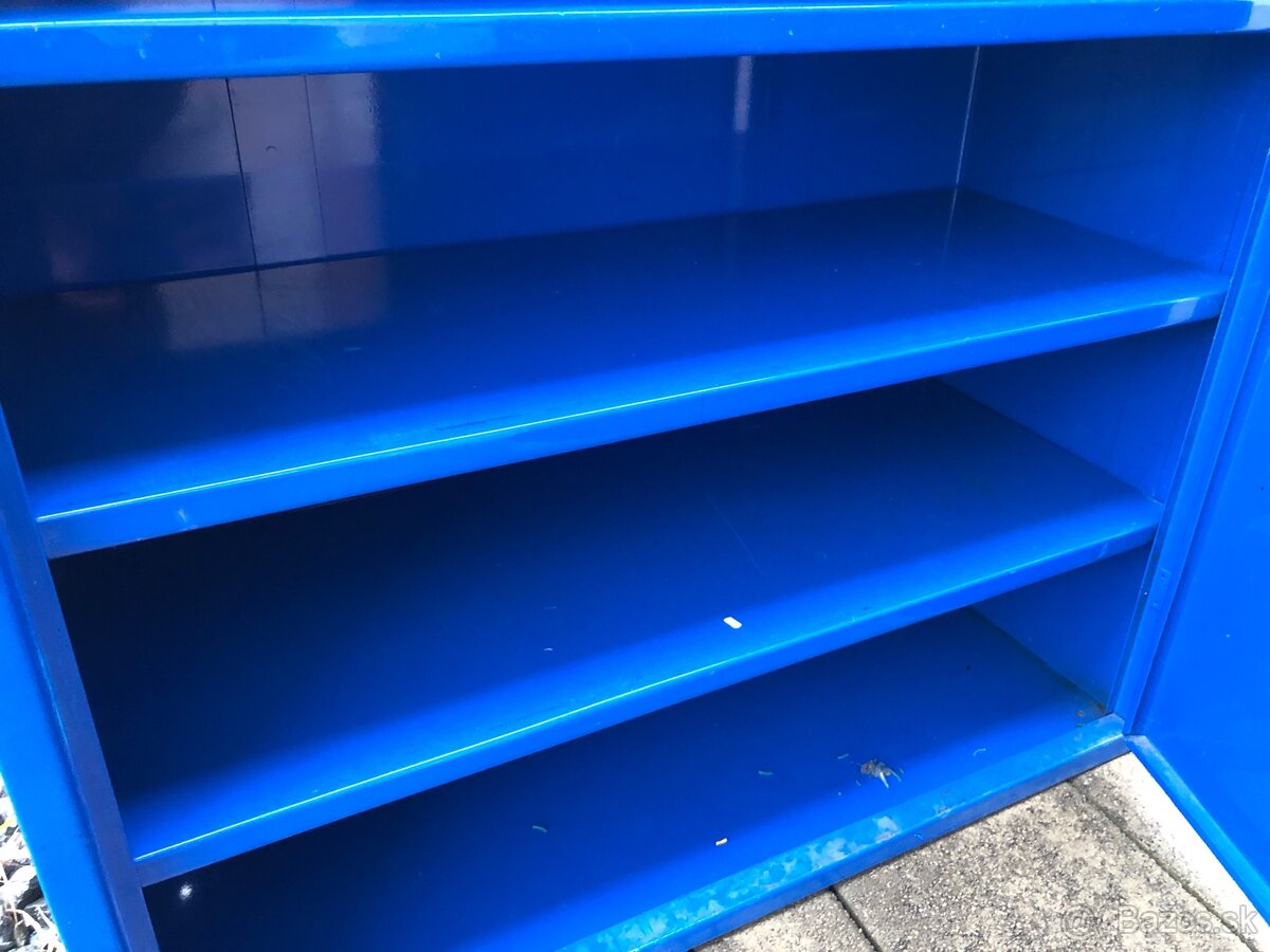 Plechová skriňa na náradie - 4