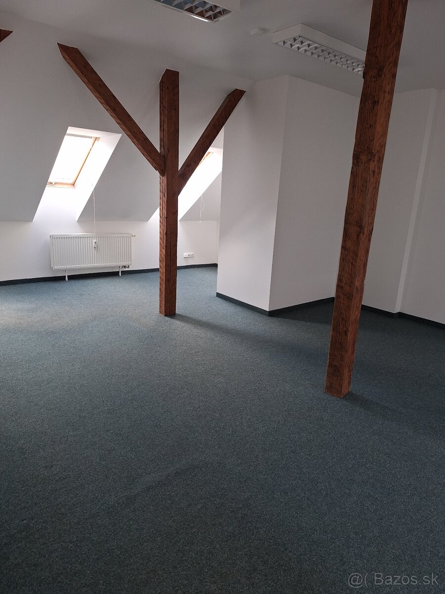 Administratívne priestory v podkroví s klimtizáciou - 4