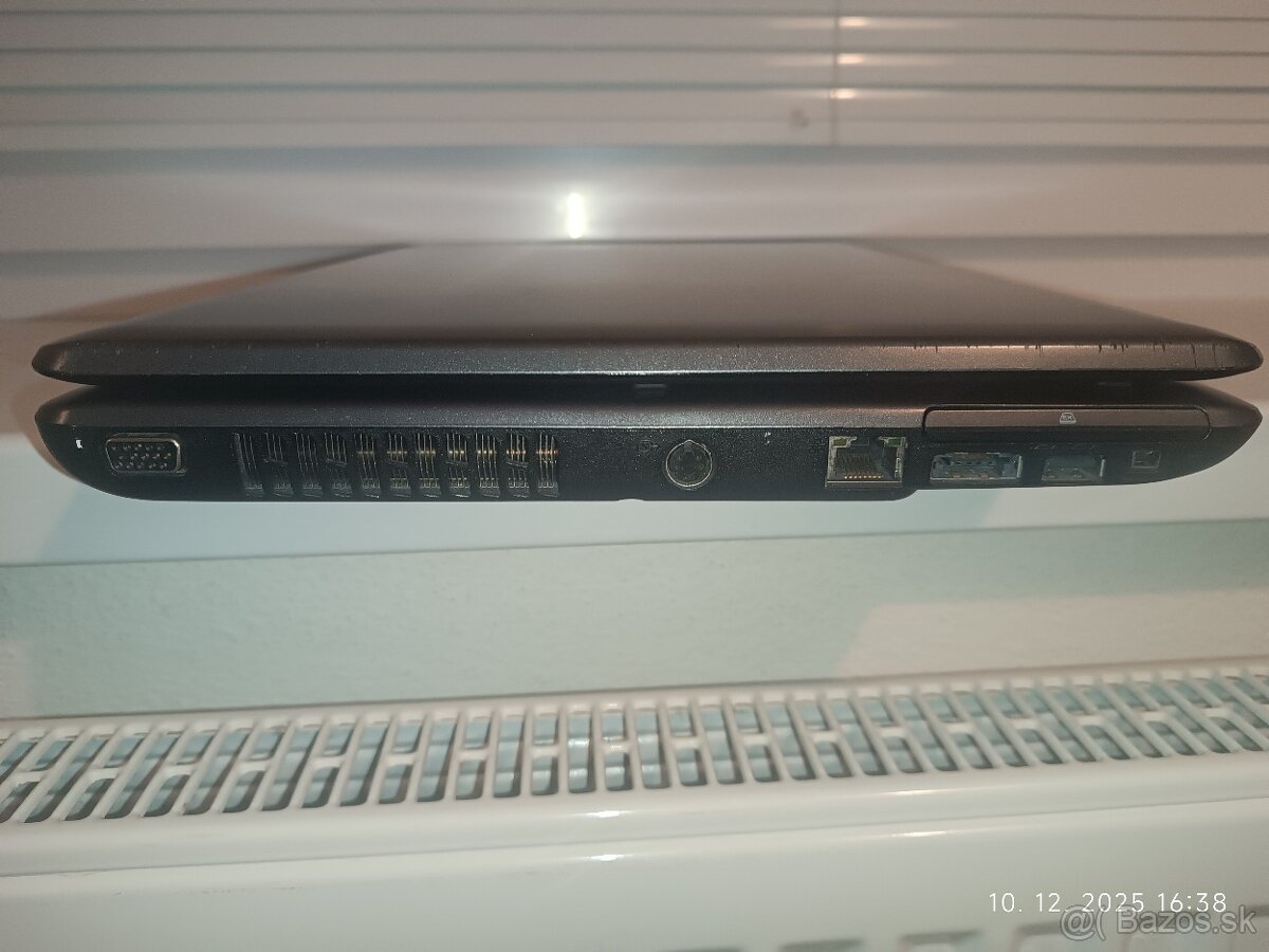 Predám na ND notebook Toshiba A300 + RAM + nabíjačku - 4